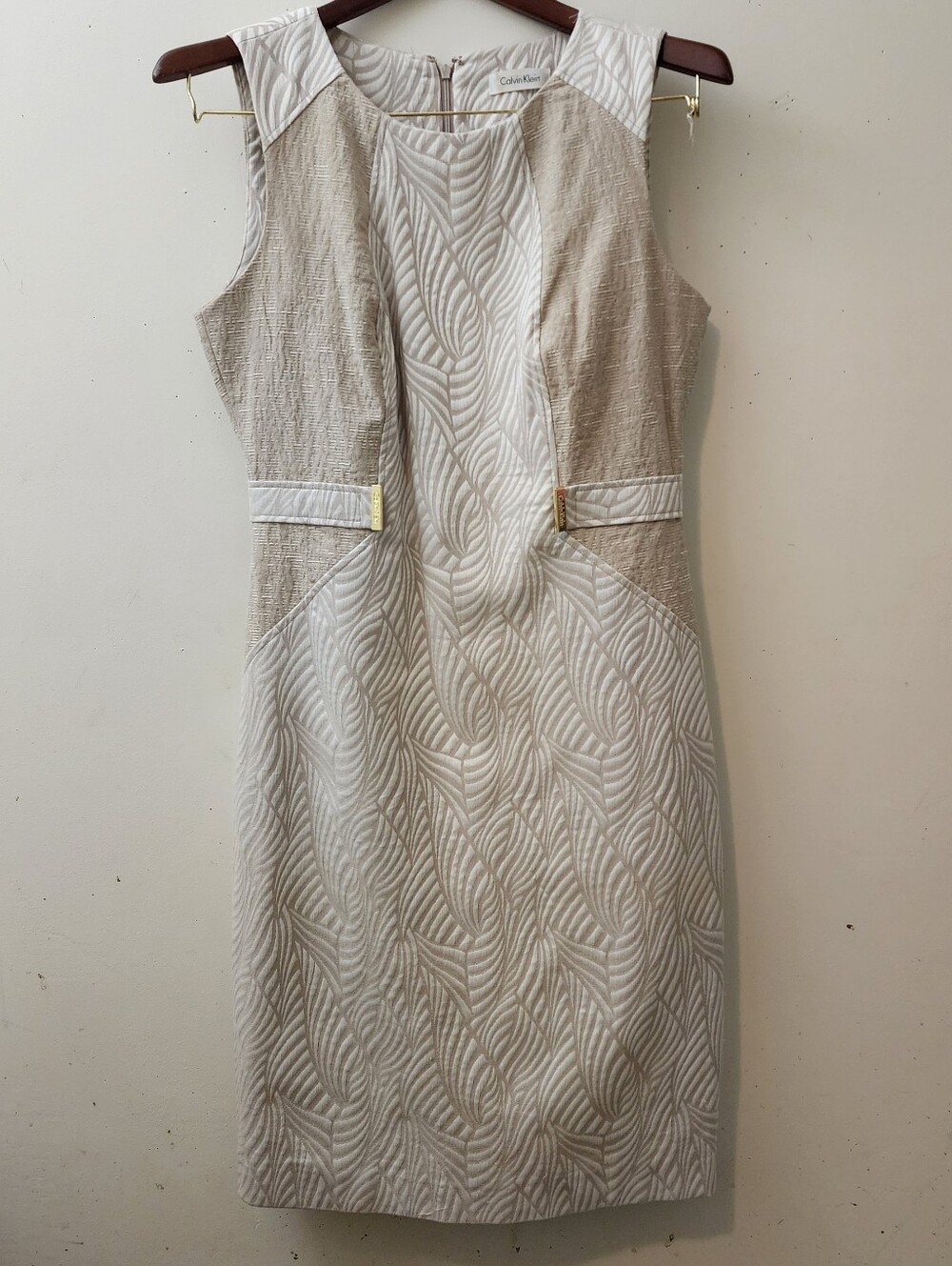 Calvin Klein Beige & Ivory Textured Jacquard Sheath Dress Size 6 Career Office